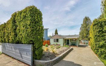 169 N Tarragon Avenue , Camano Island, WA 98282