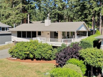 5521 Mutiny Sands Road , Freeland, WA 98249