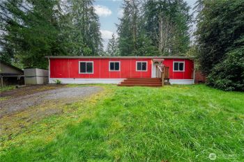 1600 Aspen Drive , Camano Island, WA 98282-7609
