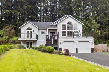 5605 41st Avenue E, Tacoma, WA 98443