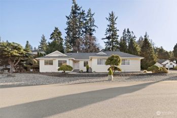101 Ascot Court , Sequim, WA 98382