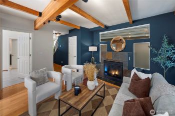 18014 Stone Avenue N #18014, Shoreline, WA 98133