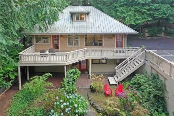 6695 NE Bayview Boulevard , Bainbridge Island, WA 98110