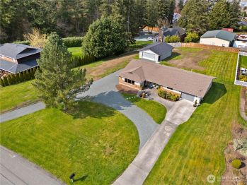 802 Haddon Road , Anacortes, WA 98221-4304