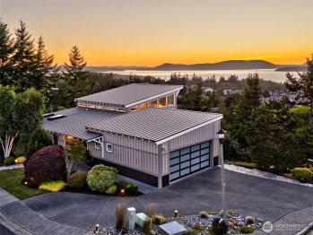 2020 Kansas Avenue , Anacortes, WA 98221