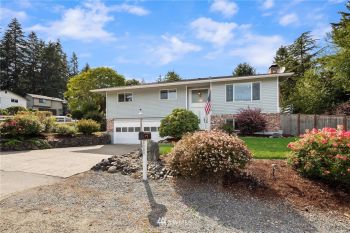 6002 28th Avenue NW, Gig Harbor, WA 98335