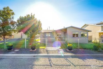 219 Juniper N, Soap Lake, WA 98851