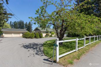 703 N Barr Road , Port Angeles, WA 98362