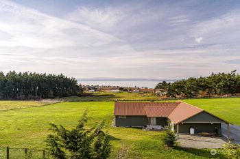 1669 Crosby Road , Oak Harbor, WA 98277