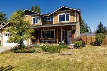 975 NW Longview Drive , Oak Harbor, WA 98277