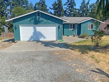 463 Harold Place , Camano Island, WA 98282