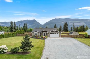 7456 Windsong Lane , Sedro Woolley, WA 98284