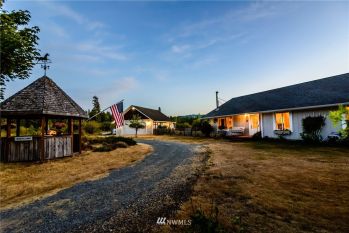 16835 Deer Ridge Lane SE, Yelm, WA 98597