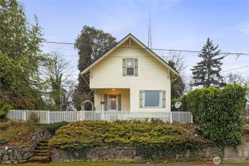 1715 Elizabeth Avenue , Bremerton, WA 98337