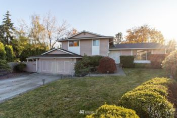 1033 S 262nd Place , Des Moines, WA 98198