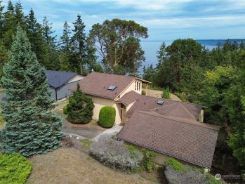 51 Huckleberry , Sequim, WA 98382