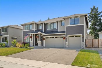 7632 Zircon Drive SW, Lakewood, WA 98498-5135