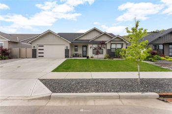998 Spring Mountain Drive , Wenatchee, WA 98801