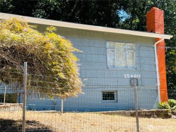 15460 65th Avenue S, Tukwila, WA 98188-2533