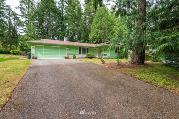 4580 NW 82nd Street , Silverdale, WA 98383