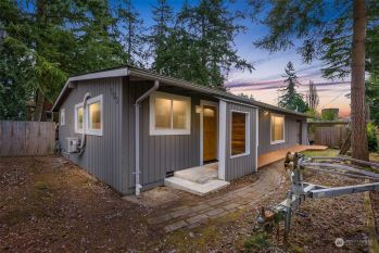 505 N 149th Street , Shoreline, WA 98133