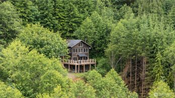 24110 S Lake Roesiger RD , Snohomish, WA 98290