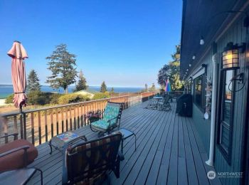 365 Cardinal Way , Freeland, WA 98249