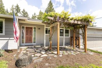 12633 Robinhood Lane , Snohomish, WA 98290