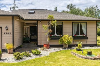4900 Spinnaker Drive , Freeland, WA 98249
