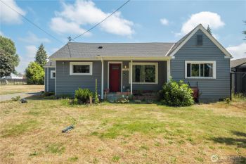 1016 Ash Avenue , Marysville, WA 98270