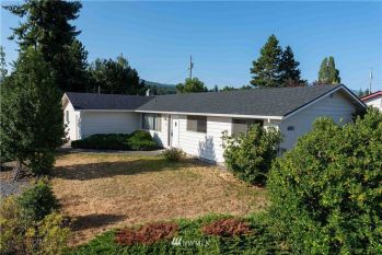 401 W Hemlock Street , Sequim, WA 98382