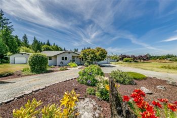 422 Hulse Road , Port Angeles, WA 98362