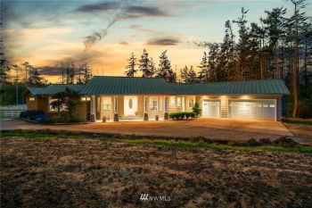 2226 Hastie Lake Road , Oak Harbor, WA 98277