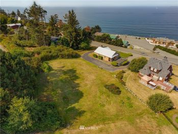 1488 West Beach Road , Oak Harbor, WA 98277