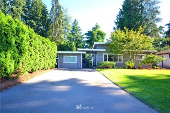 5804 202nd Street SW, Lynnwood, WA 98036