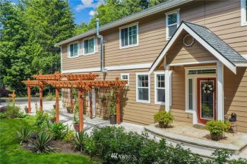 5927 SE Hillyrock Lane , Port Orchard, WA 98367
