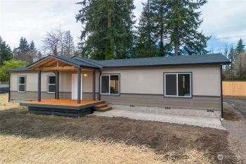 11761 NE Glavin Lane , Kingston, WA 98346
