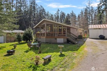 160 E Sleeper Road , Oak Harbor, WA 98277