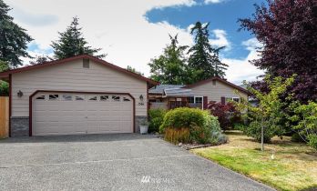 1561 SW 9th Avenue , Oak Harbor, WA 98277