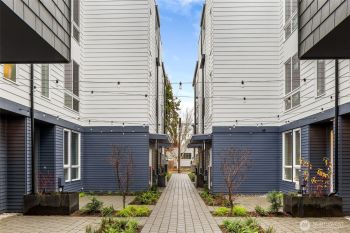 8045 E Mary Avenue NW, Seattle, WA 98117