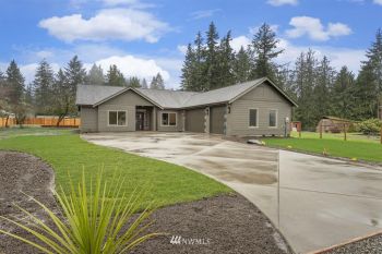 5245 Erlands Point Road NW, Bremerton, WA 98312