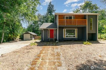 10564 14th Avenue S, Seattle, WA 98168
