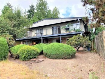 15645 42nd Avenue S, Tukwila, WA 98188