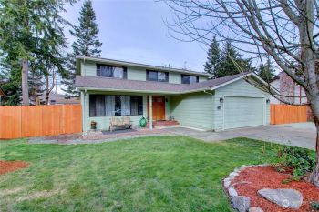 1130 SW Leschi Drive , Oak Harbor, WA 98277