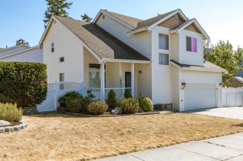 1099 NW Redwing Drive , Oak Harbor, WA 98277