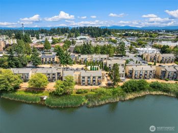 31003 14th Avenue S #E14, Federal Way, WA 98003