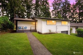 19615 N Ashworth Avenue , Shoreline, WA 98133
