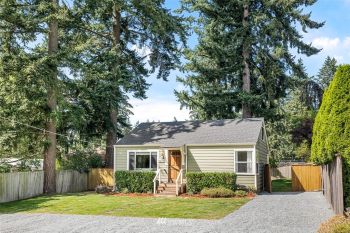 16709 Linden Avenue N, Shoreline, WA 98133