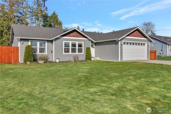 848 Saratoga Way , Camano Island, WA 98282