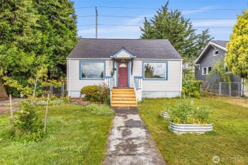 1522 Chestnut Street , Everett, WA 98201